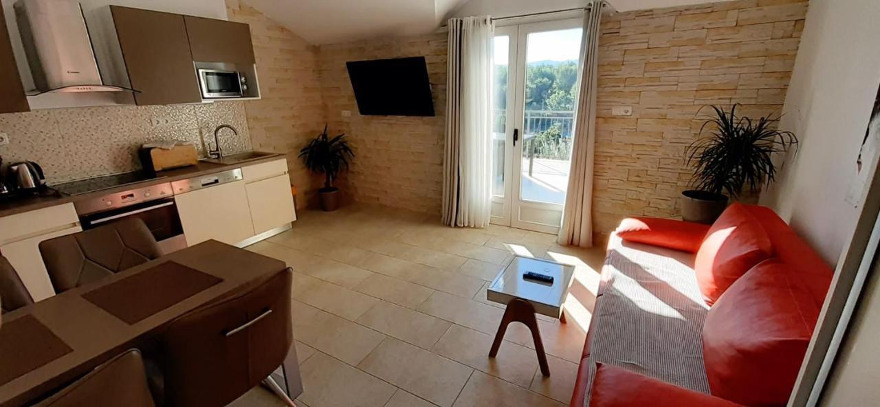 Holiday Hvar Vrbanj Kültér fotó
