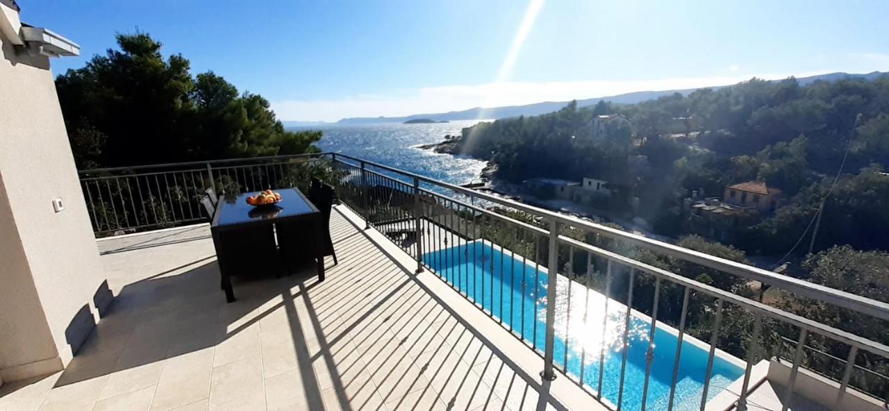 Holiday Hvar Vrbanj Kültér fotó