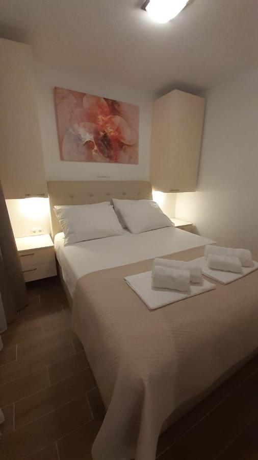 Holiday Hvar Vrbanj Kültér fotó