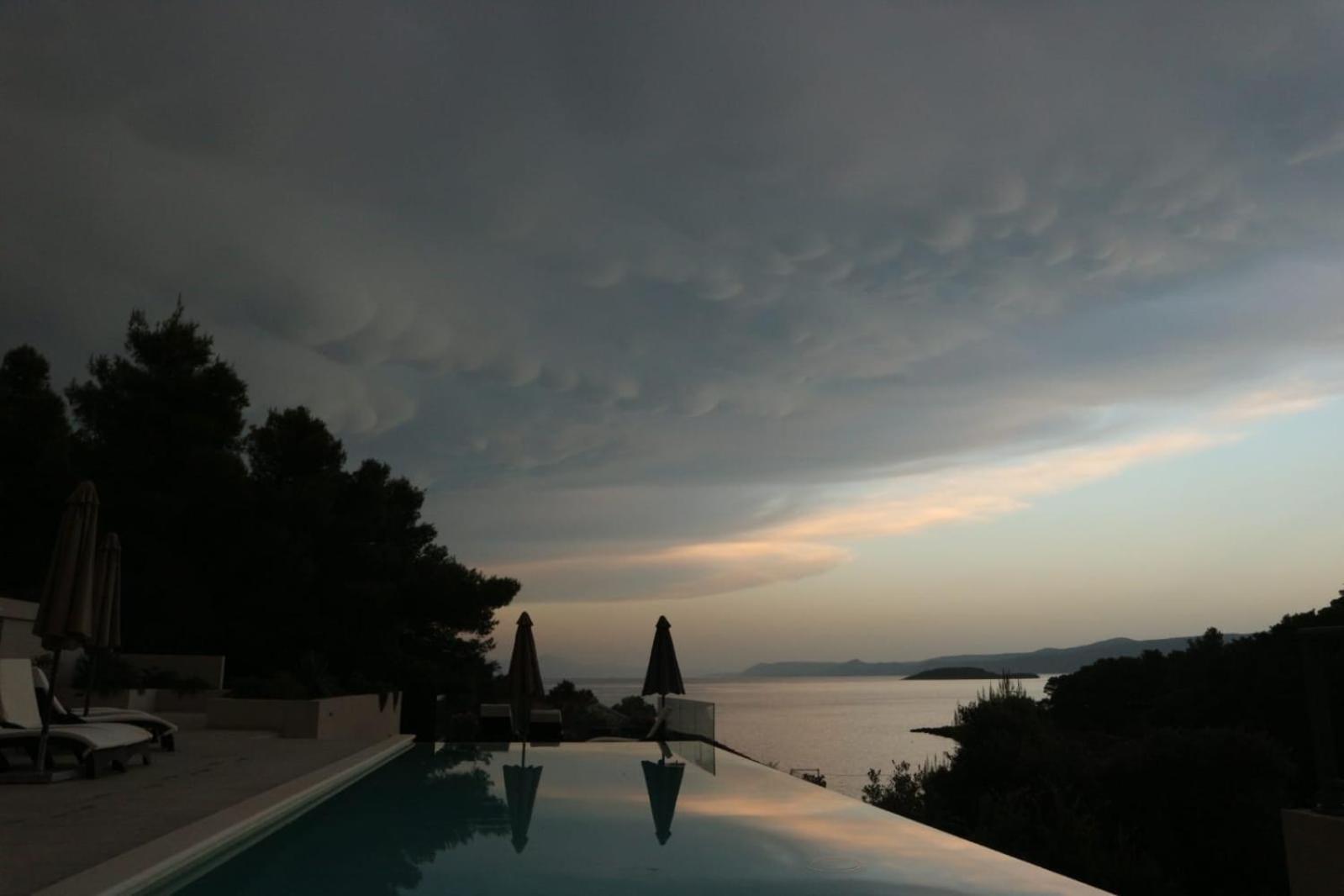 Holiday Hvar Vrbanj Kültér fotó