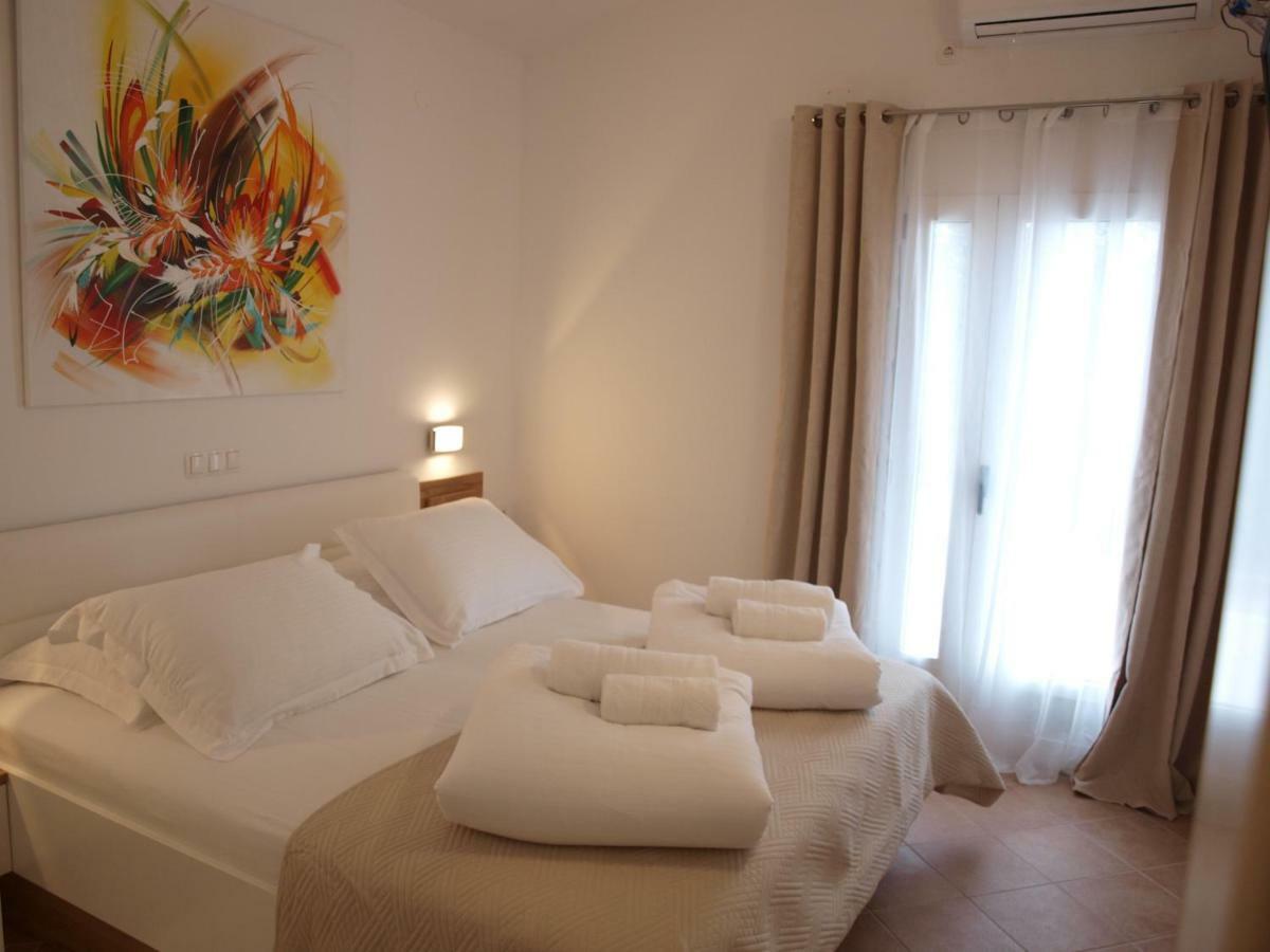 Holiday Hvar Vrbanj Kültér fotó