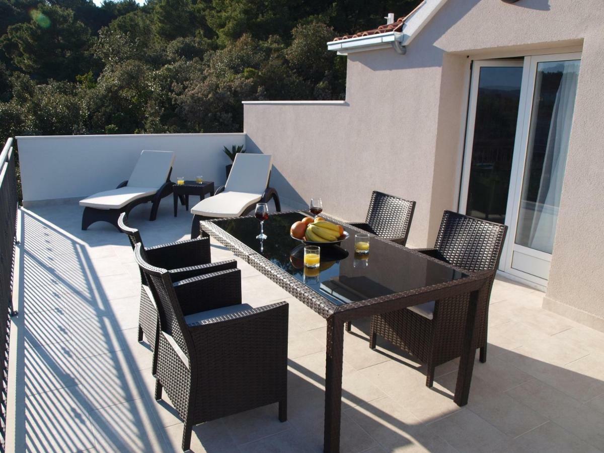 Holiday Hvar Vrbanj Kültér fotó